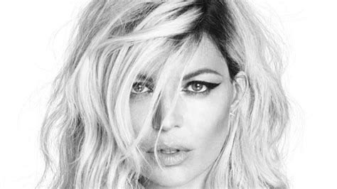 fergie naakt|Fergie strips nude for Double Dutchess promo shots